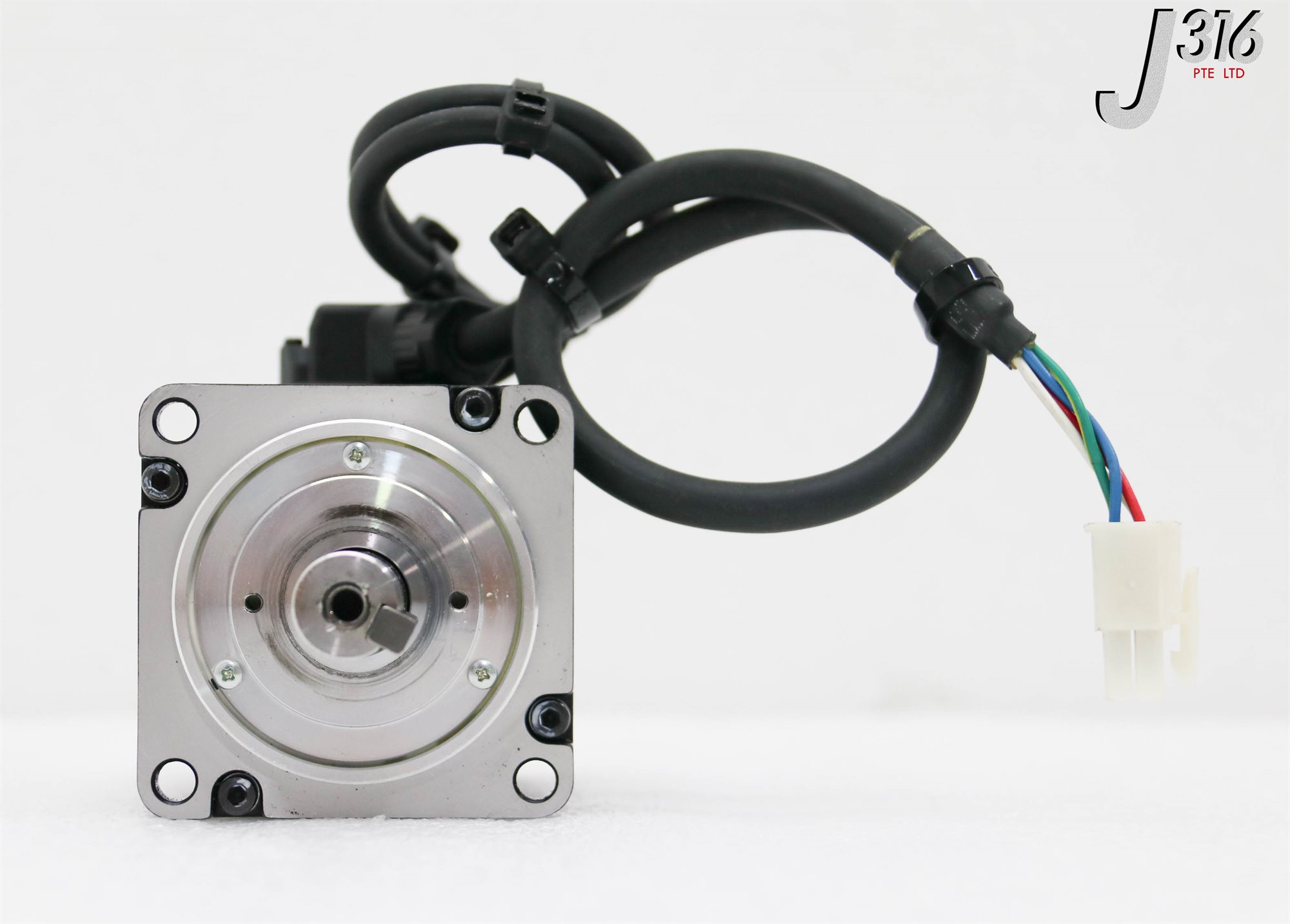 34517 YASKAWA AC SERVO MOTOR SGM7J-02AFC6S | eBay